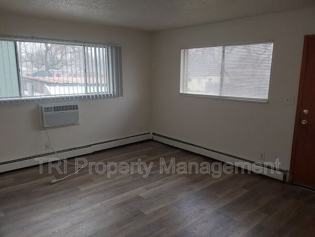 Building Photo - 822 31st Ave