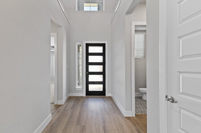 Foto del edificio - 24734 Resort Pkwy