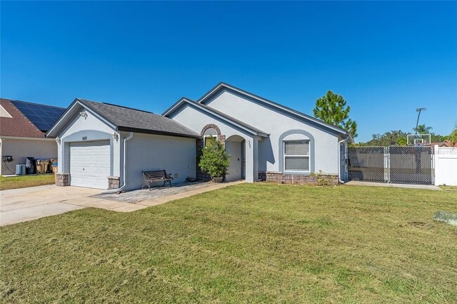 Building Photo - 8601 Cavendish Dr