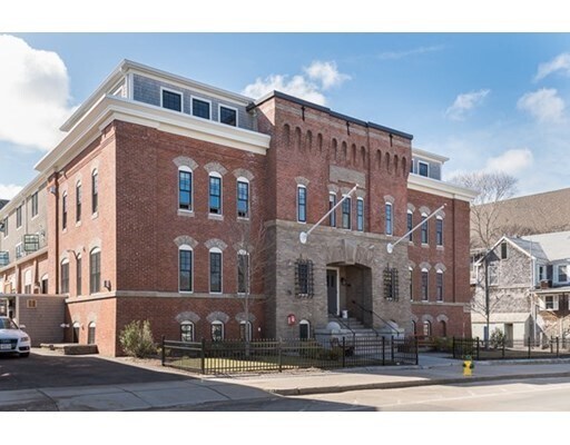 Primary Photo - 76 Court St