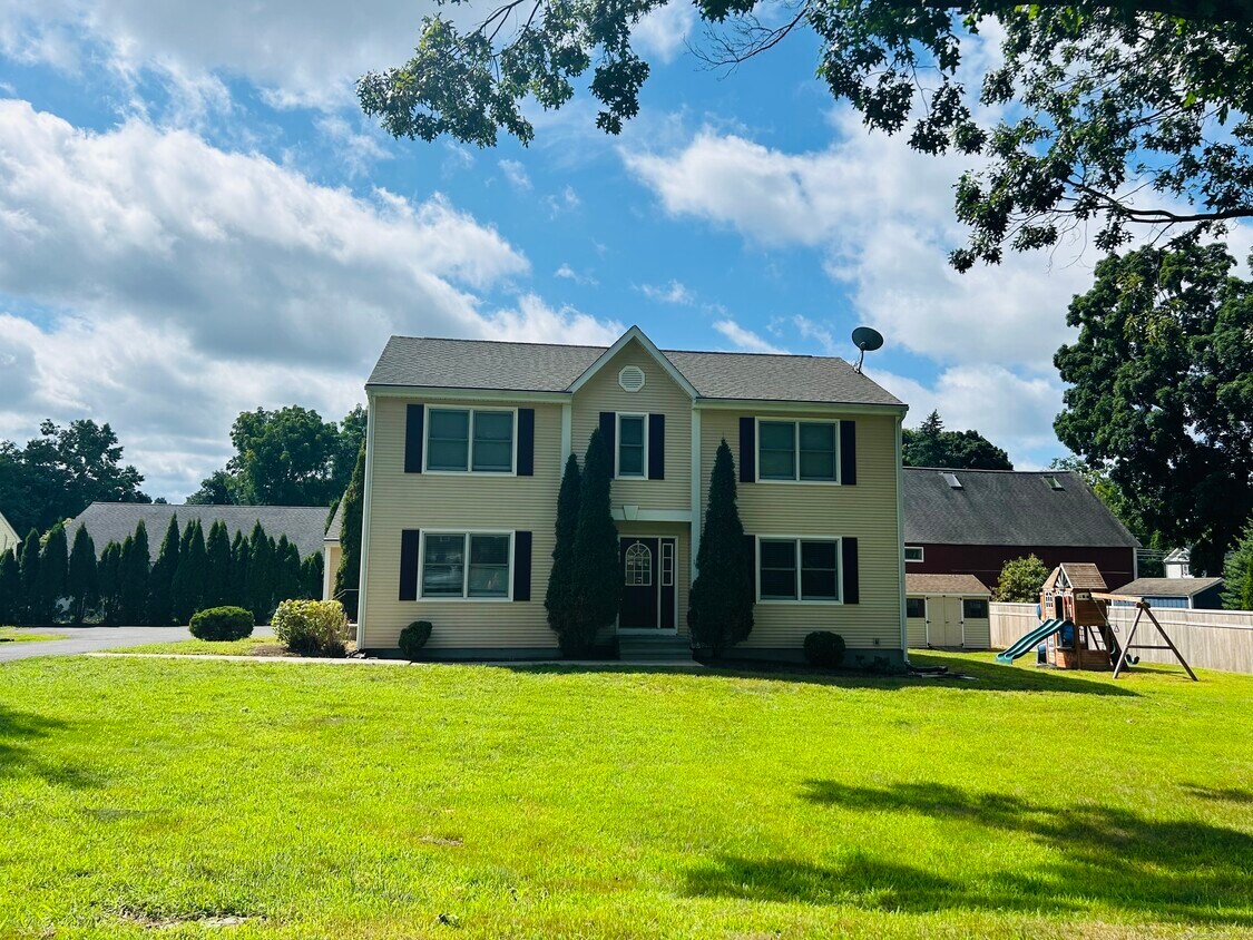 Primary Photo - 10 Morgan Dr