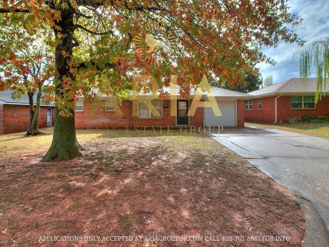 Building Photo - AVALABLE NOW! 3 Bed/1 Bath Single Family H...