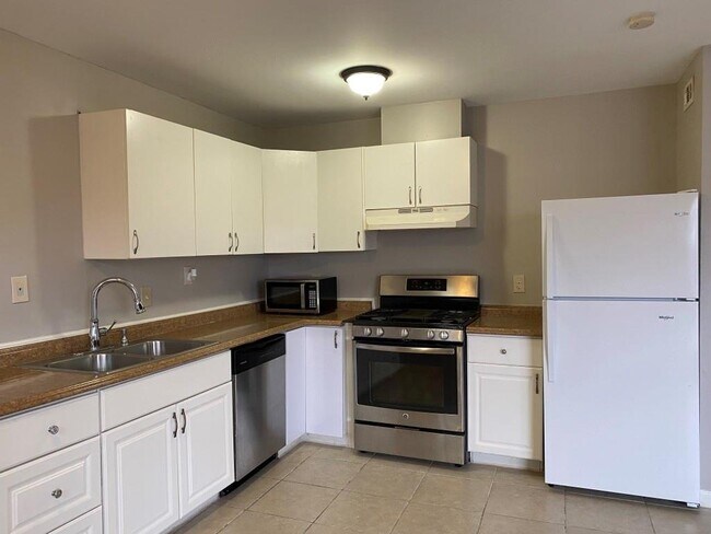 Foto del edificio - 1529 Wirt Rd