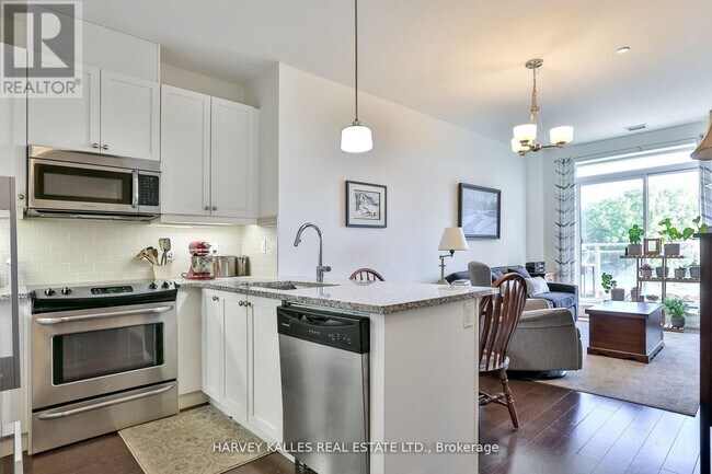 Photo du bâtiment - 15277 Yonge St
