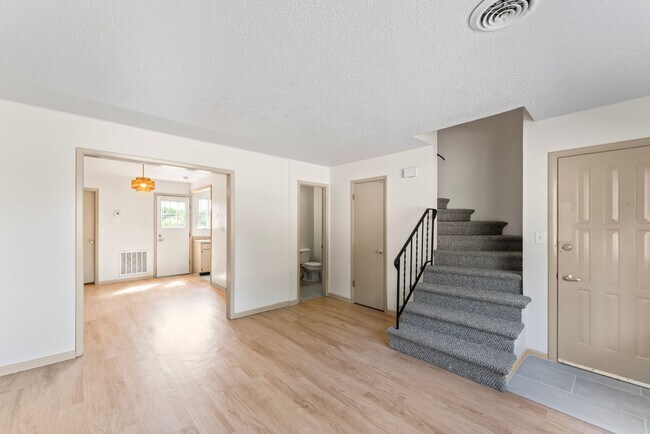 Foto del edificio - West Knoxville 37919 - Charming, Newly Upd...