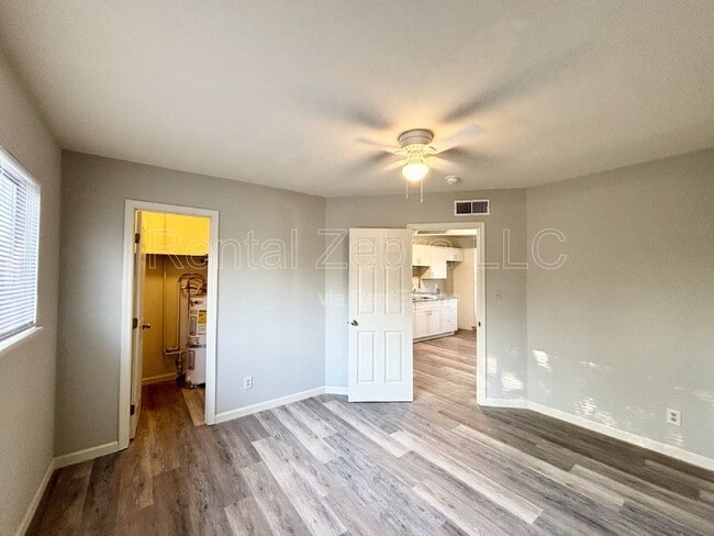 Photo - 10 E 18th St Apartment
