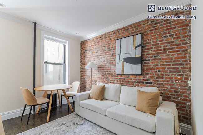 Building Photo - 239 Elizabeth St