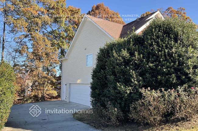 Building Photo - 4502 Keenly Valley Dr NE