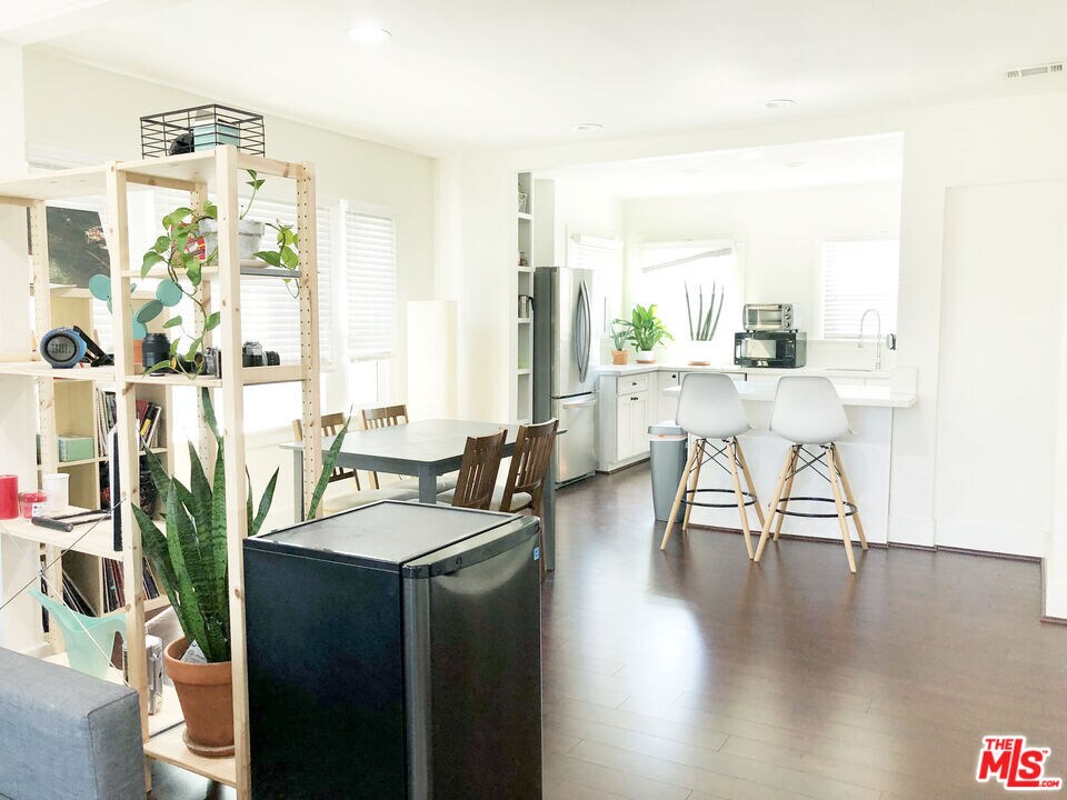 Foto principal - 2419 3rd Ave