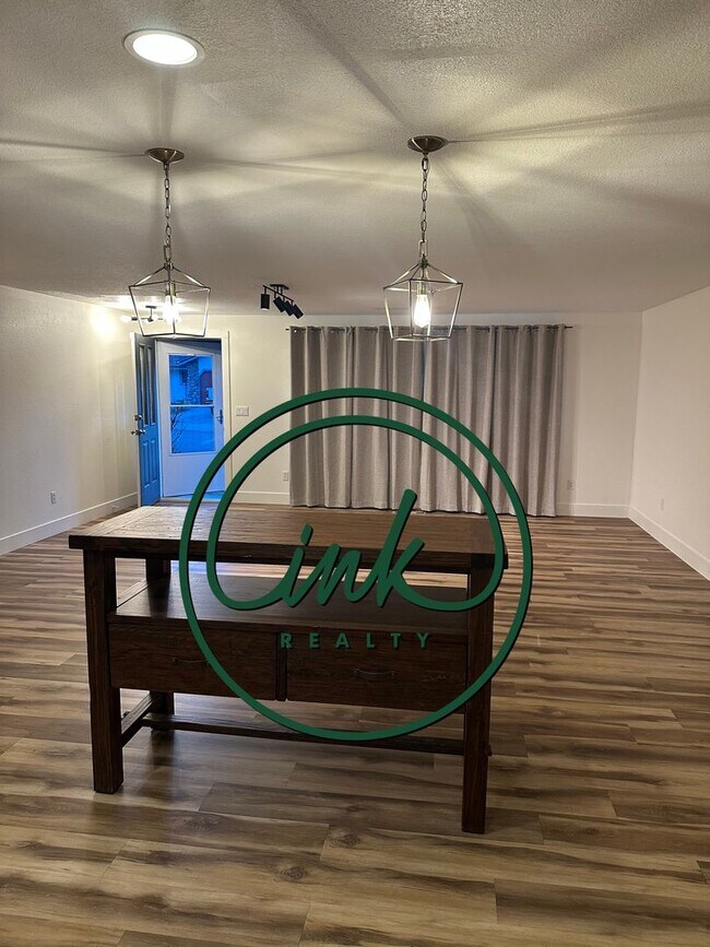 Foto del edificio - Newly updated home in Carson City