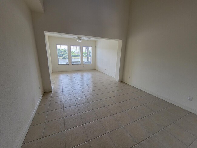 Foto del edificio - 685 Pacific Grove Dr