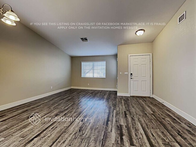 Building Photo - 531 Trocadero St