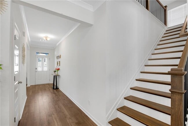 Building Photo - 1127 Trident Maple Chase