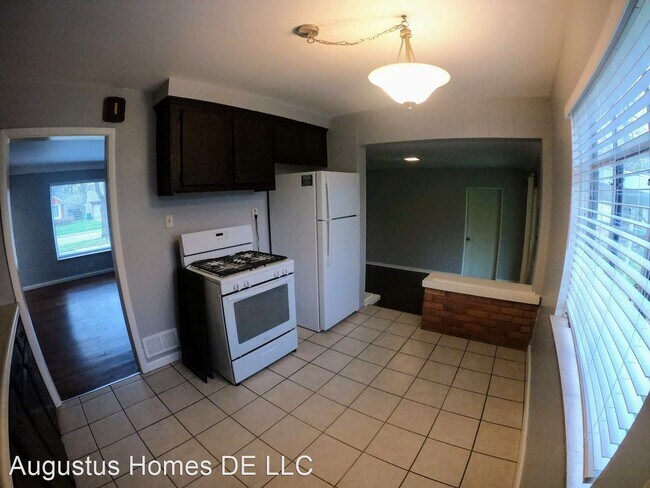 Foto del edificio - 2 br, 1 bath House - 23085 Floral St
