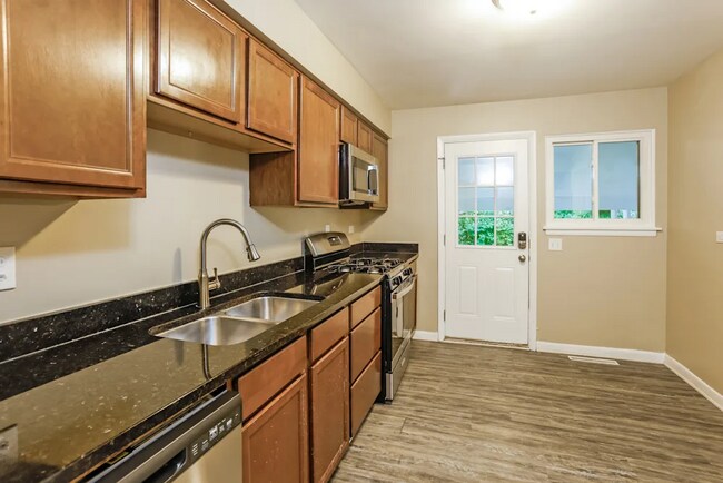 Foto del edificio - 1463 Deerfield Rd