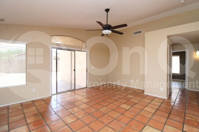 Foto del edificio - 1231 West Breckenridge Avenue