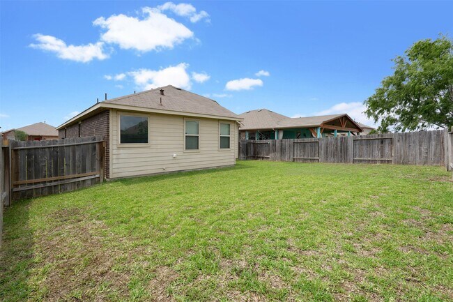 Foto del edificio - 5126 Chester Springs Ln