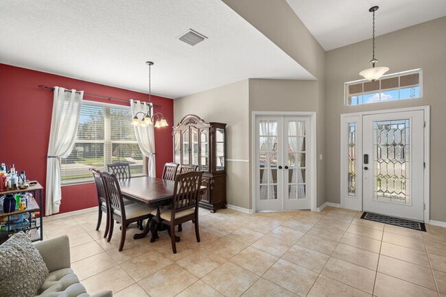 Foto del edificio - Beautiful Home For Rent in Brandon!