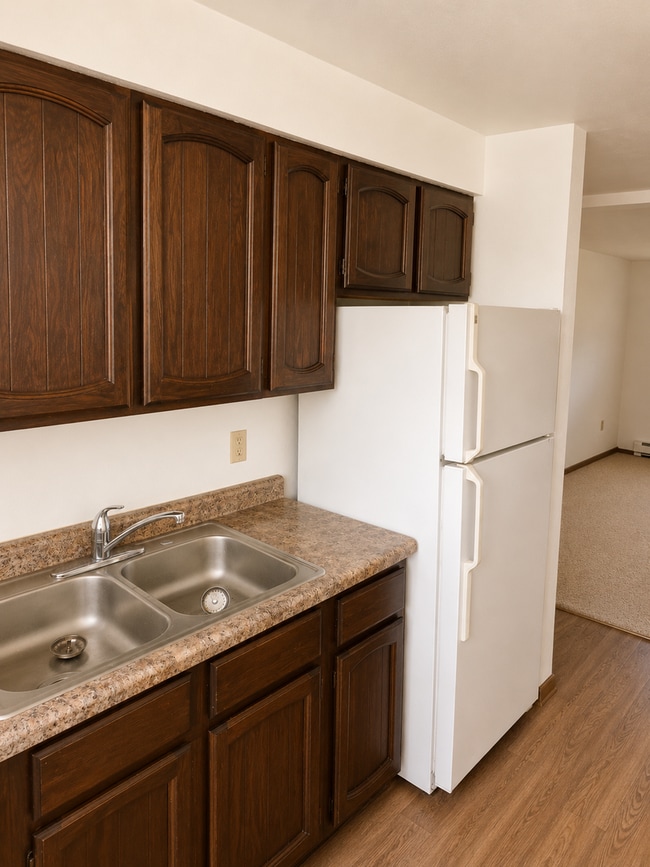 Building Photo - Tremont Apartments