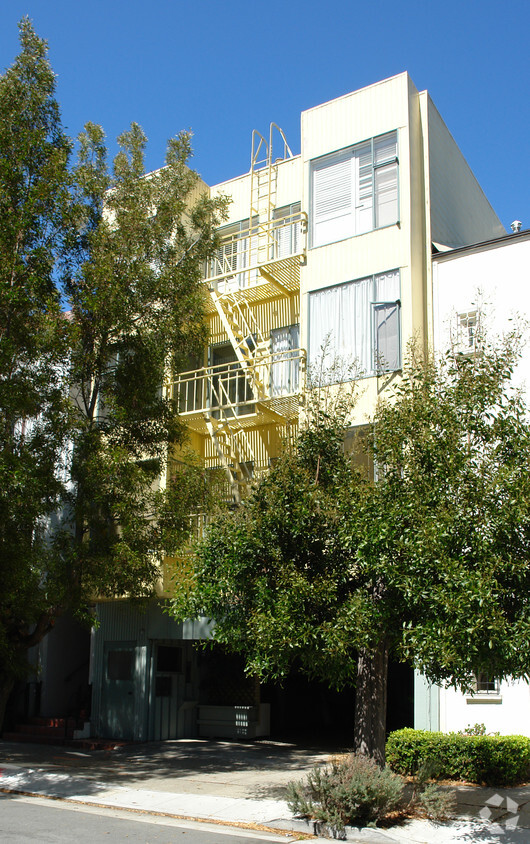 Foto principal - 141 Retiro Way