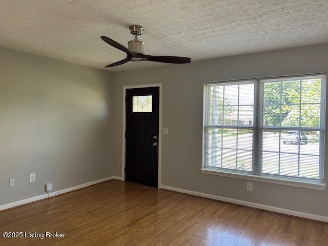 Building Photo - 6925 Colrain Cir