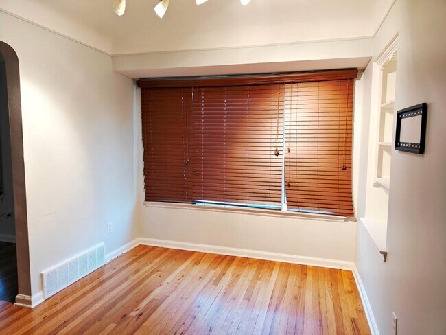 Foto del edificio - 3735 McKinley St