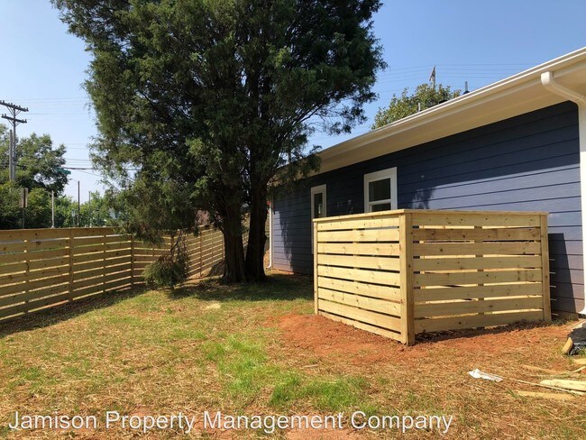 Building Photo - 2 br, 2 bath House - 6206 Robinson Church Rd