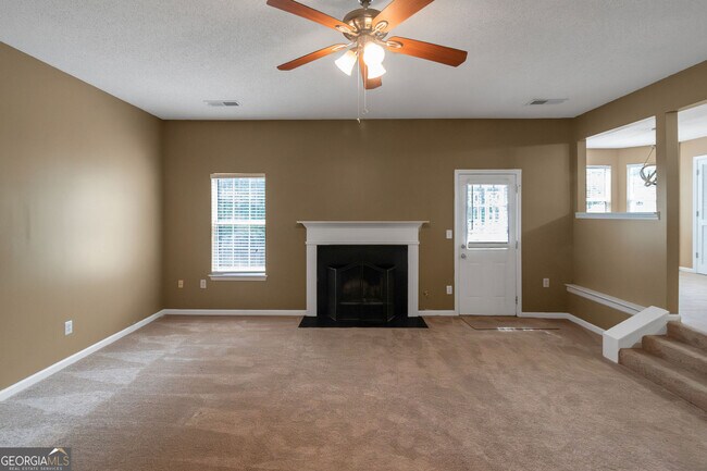 Building Photo - 3117 Stonebridge Creek Dr