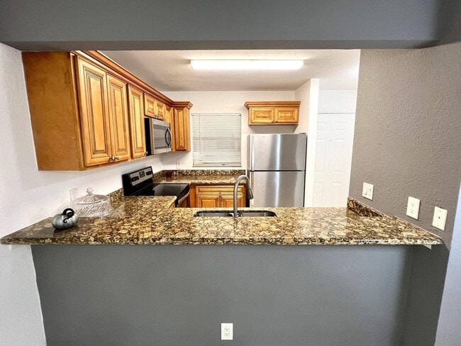 Foto del edificio - 1581 Balfour Point Dr