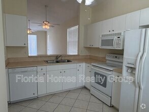 Building Photo - 3629 Pine Oak Cir