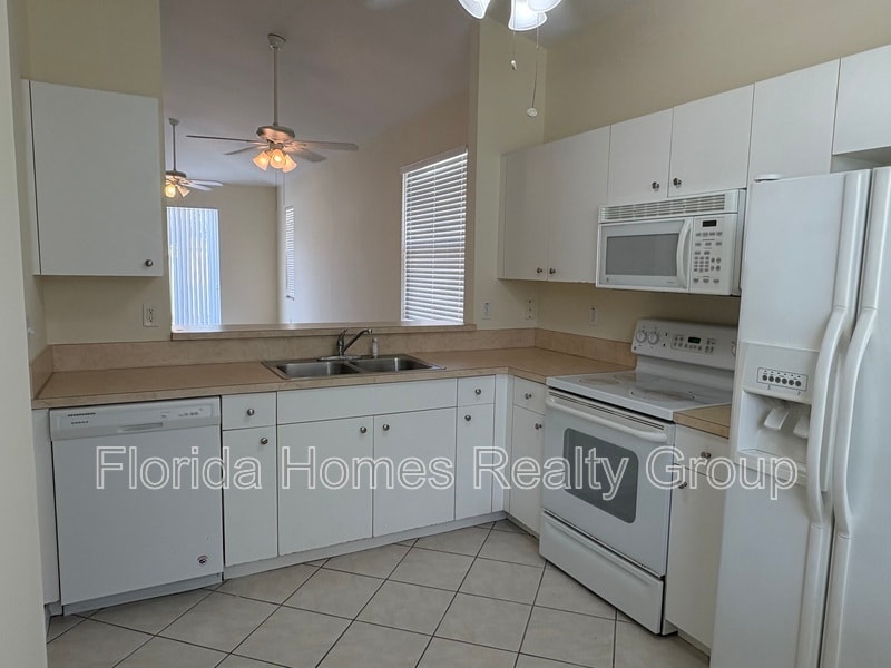 Primary Photo - 3629 Pine Oak Cir