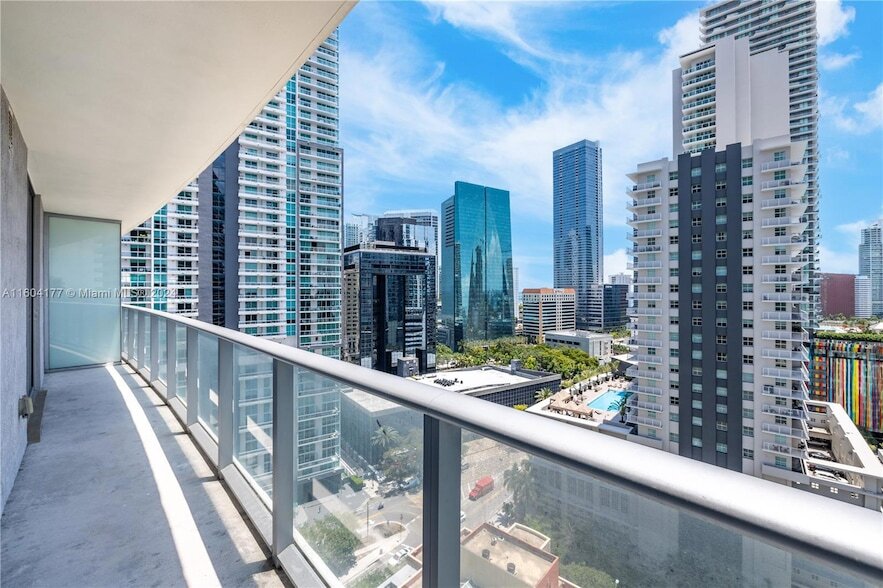 Foto principal - 1100 S Miami Ave