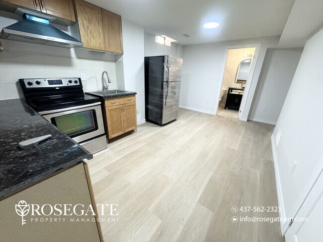 Photo du bâtiment - All-Inclusive 1-Bedroom Basement Apartment with Modern Finishes – Mississauga