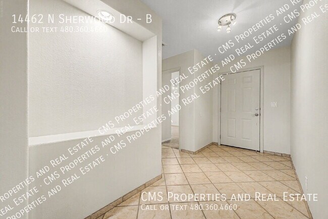 Building Photo - 14462 N Sherwood Dr