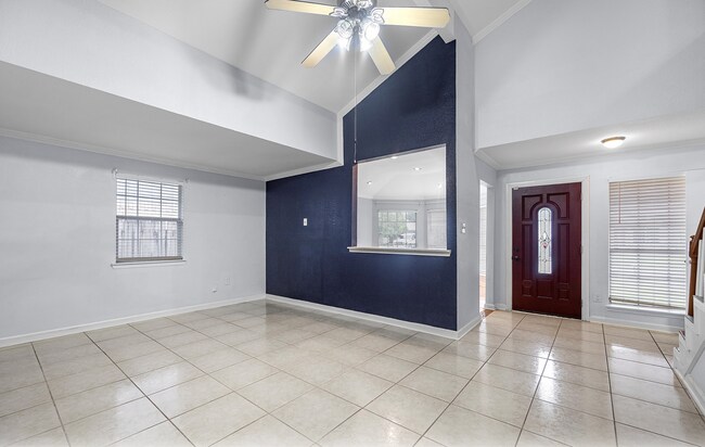 Foto del edificio - 3823 Suttonford Dr