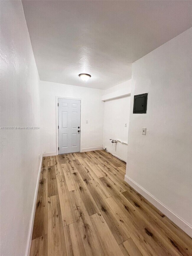 1115 Sharazad Blvd Unit 16, Opalocka, FL 33054 Room for Rent in Opa