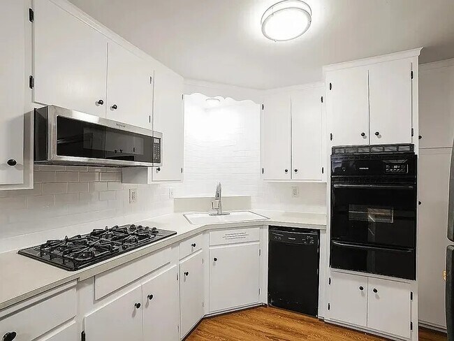 Foto del edificio - 508 Ridgewood Ave
