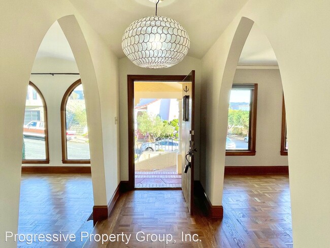 Building Photo - 3 br, 1 bath House - 109 Pinehurst Way