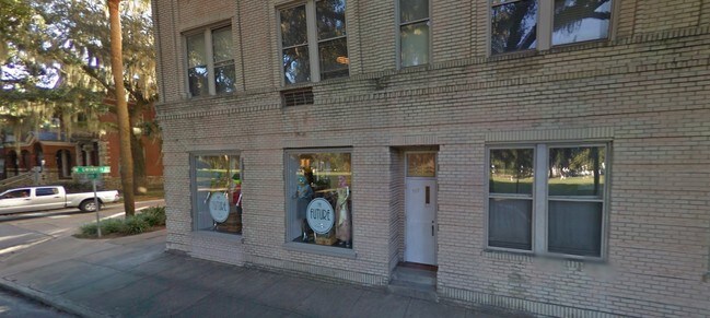 Fotografía del edificio - 106 W Gwinnett St