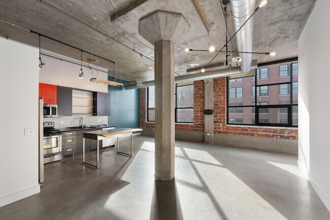 Foto del edificio - 718 N Washington Ave