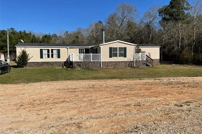 Building Photo - 8856 Greenwood Dr