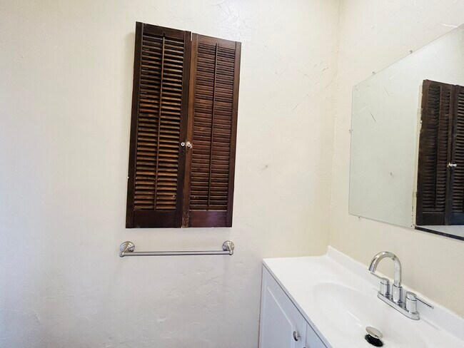 Foto del edificio - 2057 Glencoe Way