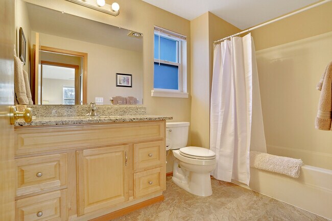 Foto del edificio - 731 Elm St SW