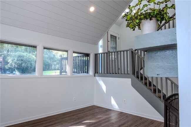 Foto del edificio - 8025 Cedar Cove