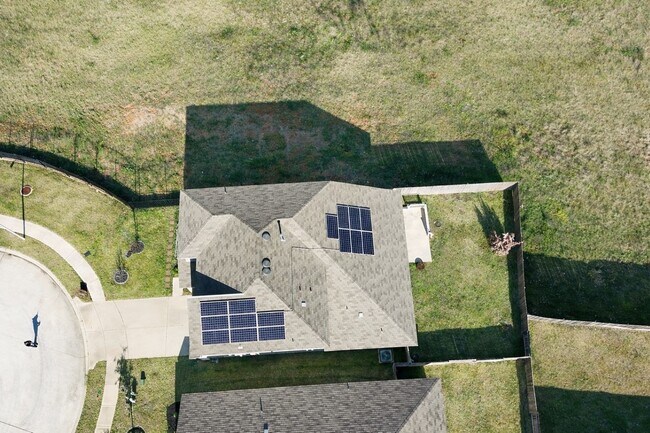 Foto del edificio - 14003 Moose Creek Ln