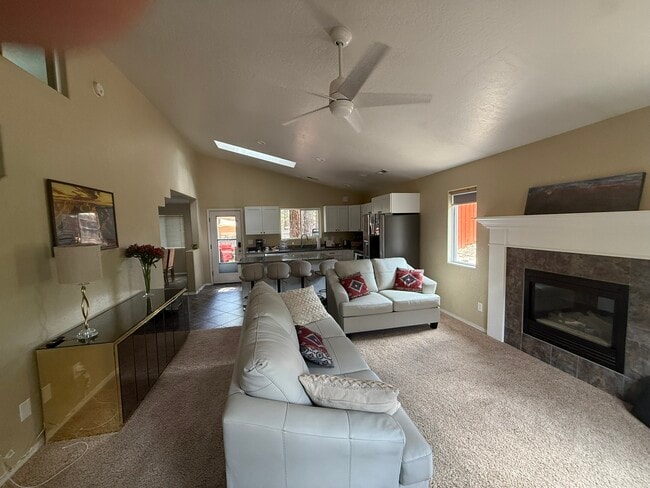 Building Photo - 3800 S Wagon Trl