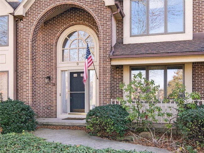 Foto del edificio - 9 Glen Valley Dr