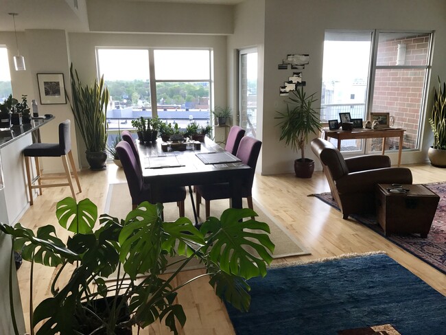 Dinning room - 301 N Neil St
