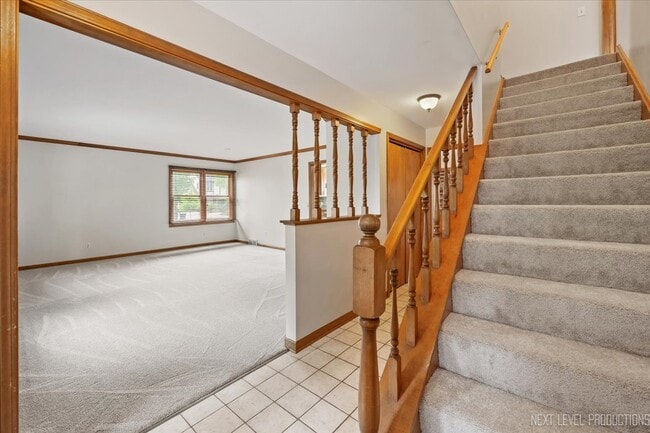 Building Photo - 30 Crofton Ct