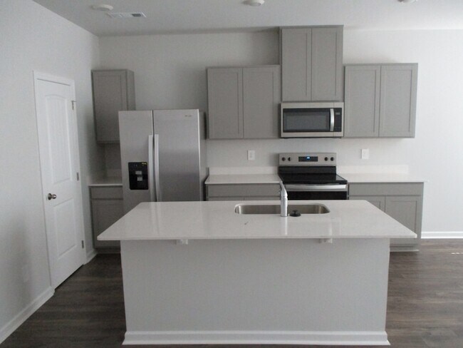 Building Photo - 515 Ferndale Pl